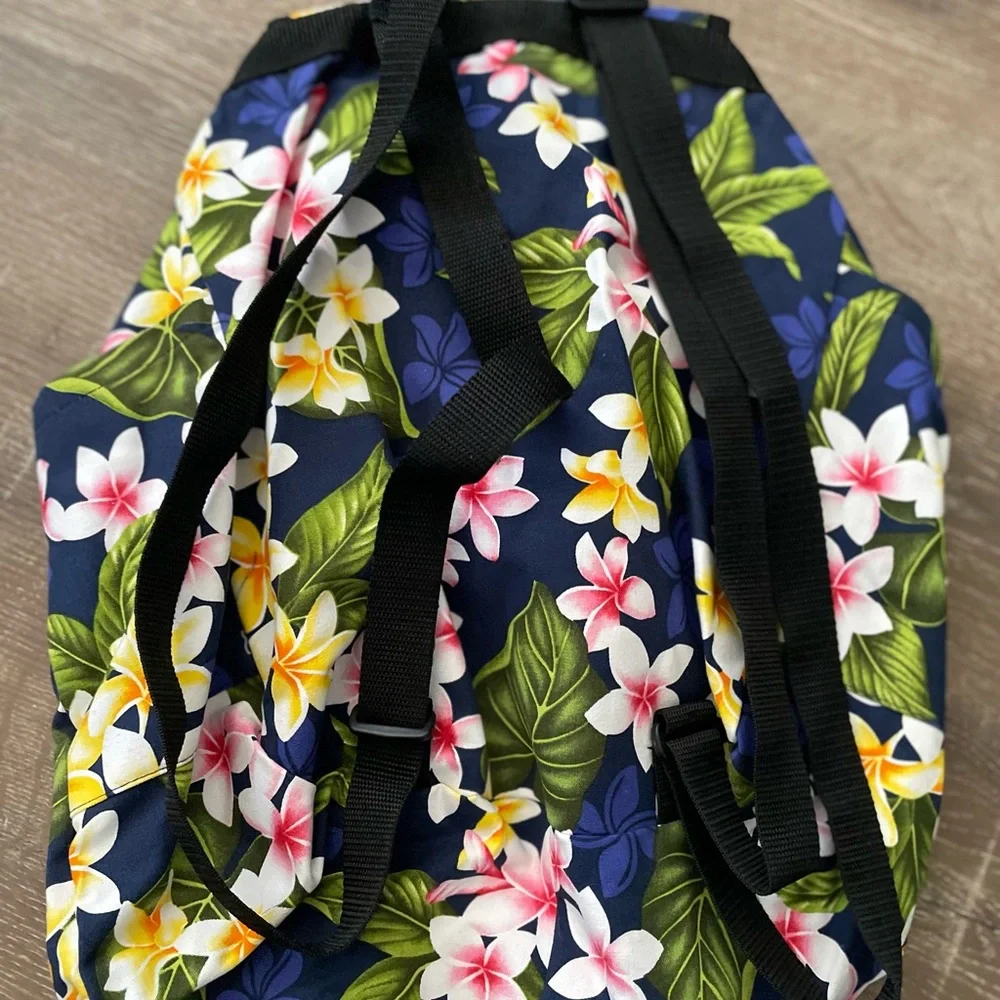 Backpack - Picture 2 of 2
